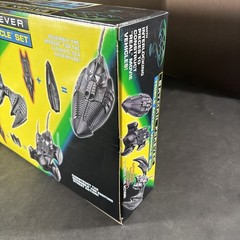 1996 BATMAN FOREVER BATMOBILE TRIPLE ACTION VEHICLE SET NEW SEALED BATWING KENNE