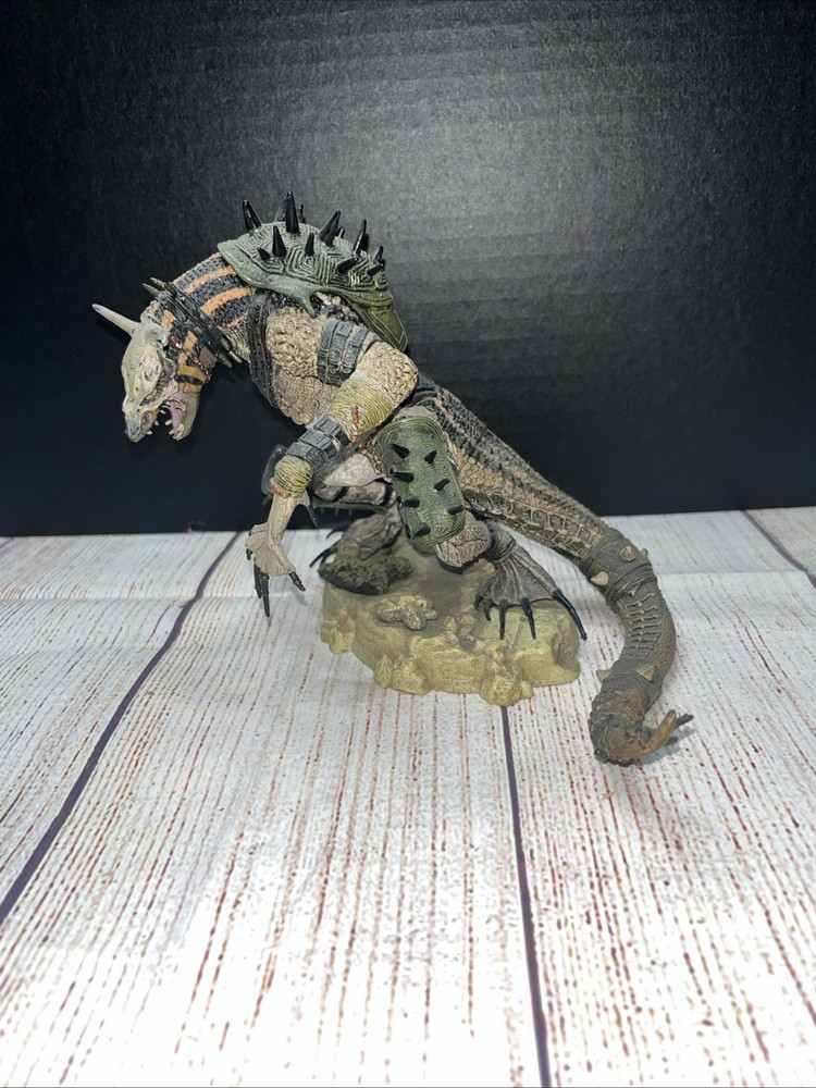 McFarlane’s Dragons – Series 3 – Komodo Dragon Clan 3 (2006)
