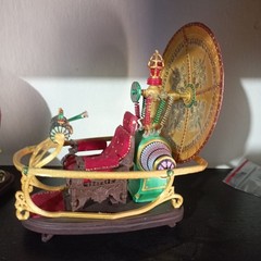 H.G. Wells’ The Time Machine 1/18 scale deluxe model