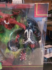 McFarlane Toys Spawn with Throne 7″ Action Figure Deluxe Box Set