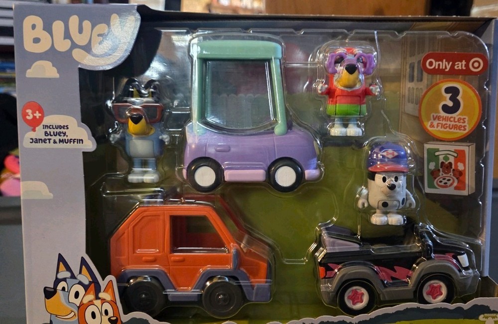 Bluey’s Vehicle Bundle: All 3 Vehicles & Figures Included Brand New In Box