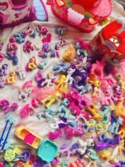 Huge Mixed Lot My Little Pony, 72 Ponies Over 100 Various Accessories 3 Playsets