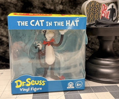 Dr Seuss The Cat in the Hat CultureFly Vinyl Figure Collectible New
