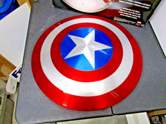 MARVEL CAPTAIN AMERICA SHIELD LEGENDS SERIES 24IN/60CM