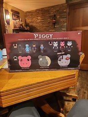 2021 New Piggy Play Set Series 2 MEGA SET 8 Pack Action Figures