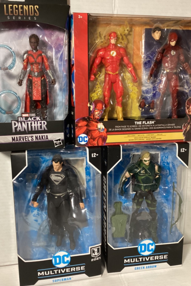 Exclusive toy box#13 DC/Marvels 4 figure lot