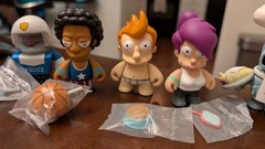 Lot of 5 KIDROBOT X FUTURAMA – Good News Everyone – Series 3 Bender, Fry, Leela+