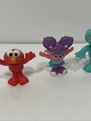 Sesame Street Lot of 4 Poseable 3 in Figures Elmo Big Bird Rosita & Abby