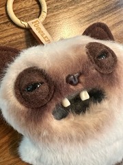 FUGGLER Alley Cat Bag Charm – Yawper Siamese Cat (keychain)