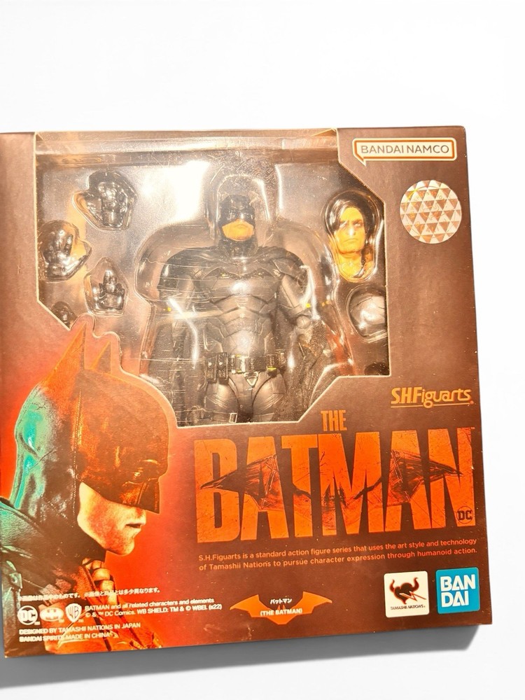 BANDAI S.H.FIGUARTS DC UNIVERSE THE BATMAN (2022) USED