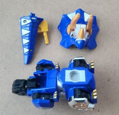 Power Rangers Dino Thunder Abaranger DX Triceratops Megazord