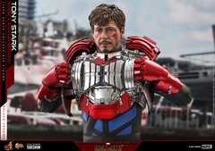 Hot Toys Iron Man 2 Tony Stark Mark V Suit Up Version Deluxe 1/6 Figure In Stock