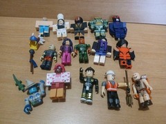 ROBL0X Action Figures Mixed Lot Of 14