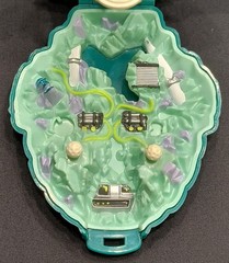Vintage Mighty Max Liquidates The Ice Alien Doom Zone 1992 Playset Only