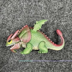 DreamWorks Dragons Defenders Of Berk Skull Crusher Rumblehorn Figure 2013