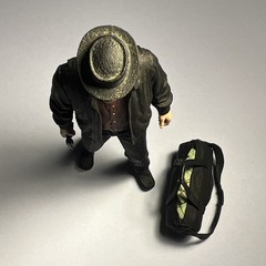 Mezco Toyz Breaking Bad 6 inch Heisenberg Action Figure w/ Gun Bag Plastic