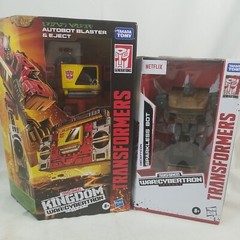 Blaster & Eject transformers war for cybertron + SPARKLESS BOT sealed NEW