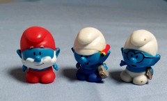 Jakks 2013 Smurfs Micro Village Garden, Water, Treasure, 19 Tiles & 10 Smurfs