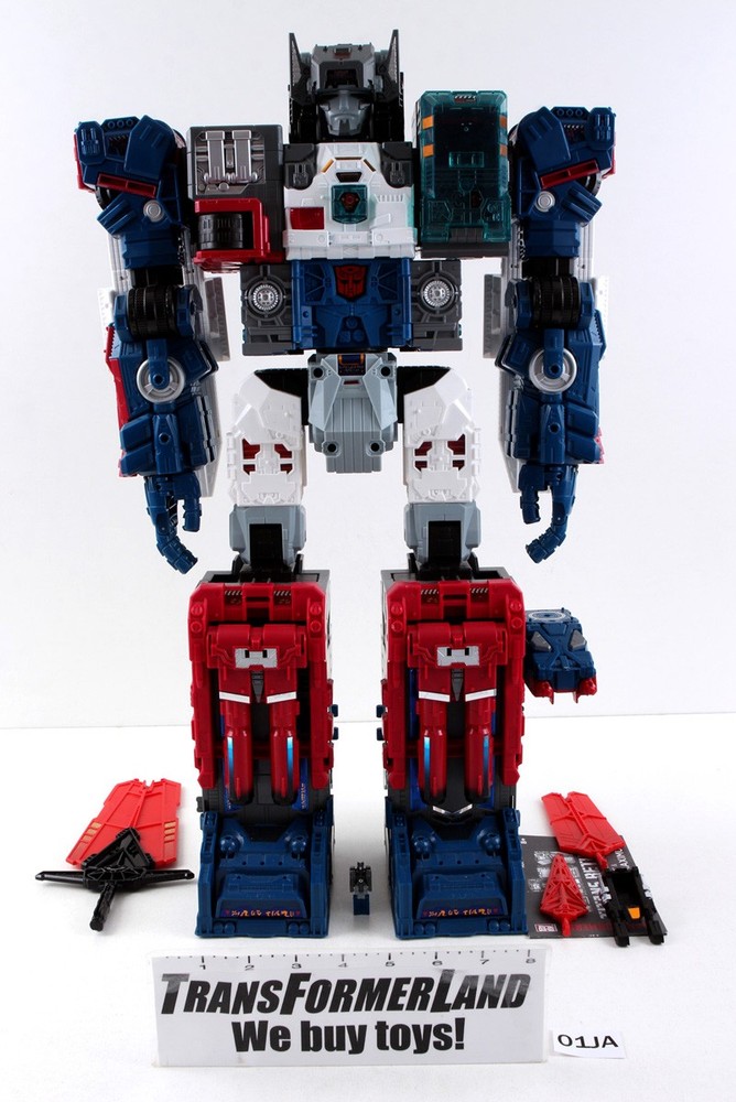 Transformers Titans Return SDCC Fortress Maximus 100% Complete
