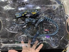 In Stock HIYA AVP Battle-Damaged Alien Queen 1:18 Ultra-Articulated Figure Model