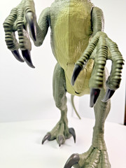 Jurassic World Super Colossal Velociraptor Blue 3.5 ft