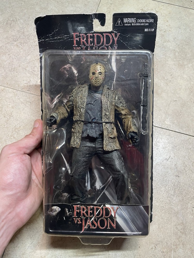 NECA Freddy Vs. Jason / Jason Voorhees Cult Classics 2011 (Box Wear)
