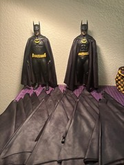 US Orders – LAB Toys RESTOCK Hot Toys Batman 1989 Batman, Returns 1/6 Drape Cape