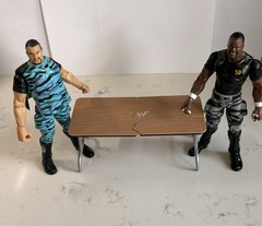 WWF Jakks 1999 Dudley Boyz Titan Tron Live Set – Buh Buh Ray & D-Von + Table