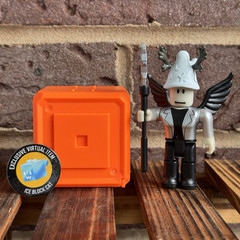 Roblox Celebrity Series 8 Frinigus WITH CODE Ice Block Cat