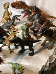 Jurassic World – Lot of 14 Dinosaurs – Large triceratops T. Rex