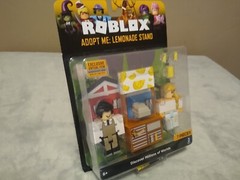 SEALED ROBLOX Celebrity Collection ADOPT ME: LEMONADE STAND w Virtual Item Code