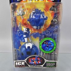 War Planets Shadow Raiders ICE MOON ALPHA Micro Playset Trendmasters 1997 NEW