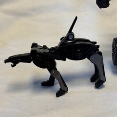 Transformers Universe Deluxe Class Hound & Ravage Hasbro 2008 Complete