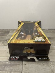 WWE Elite Collection Series 28 – Hunter Hearst Helmsley (Triple H) Action Figure
