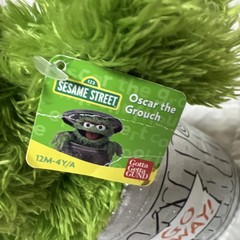 Sesame Street Oscar The Grouch Go Away! 2012 Used With Tag