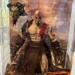 NECA Player Select God Of War 2 Bundle Kratos w/Blades Of Athena & Golden Fleece