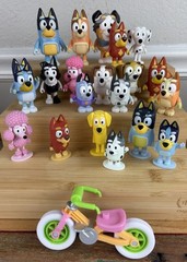 Bluey Friends Family 2.5-3″ Poseable Dog Figures Ludo Studio 23 Pc Lot Bike