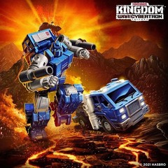 TRANSFORMERS GENERATIONS WFC-K32 PIPES Deluxe Class WAR FOR CYBERTRON KINGDOM