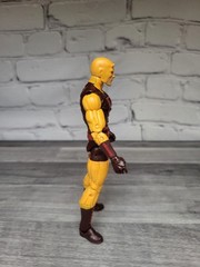 Hasbro Marvel Legends Infinite Series DAREDEVIL Walgreens Yellow Outfit 2015