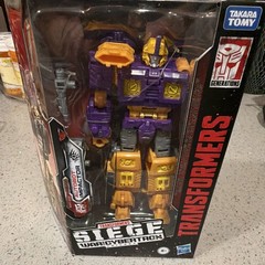 Hasbro Transformers Siege War for Cybertron Impactor Transforming Action Figure