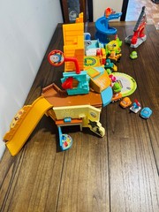 2019 Netflix Tv Series corey carson complete. Extra Sets Included Discontinued
