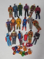 VTG-80’S-KENNER-M.A.S.K.BULLDOG SEMI TRUCK-W/BORIS BUSHKIN/BOX & 17 FIGURES-LOT