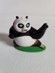 Kung Fu Panda PVC Figure TM & DWA DecoPac Green Base 2.5″ Cake Topper
