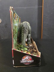 Jurassic World Reimagined Real Feel Triceratops Roaring Dinosaur Figure
