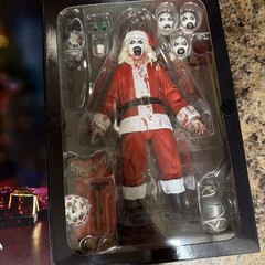 TERRIFIER 3 Ultimate Art the Clown Santa Bloody Splattered Christmas Figure NEW