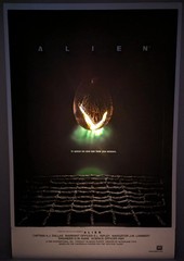 NEW 2006 McFarlane Alien 3D 3-D Movie Poster Art Figure w/Light in the Alien Egg