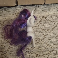 MLP Rarity Unicorn Figure Lot of 2 G4 Standard & Action Pose Variant Pair