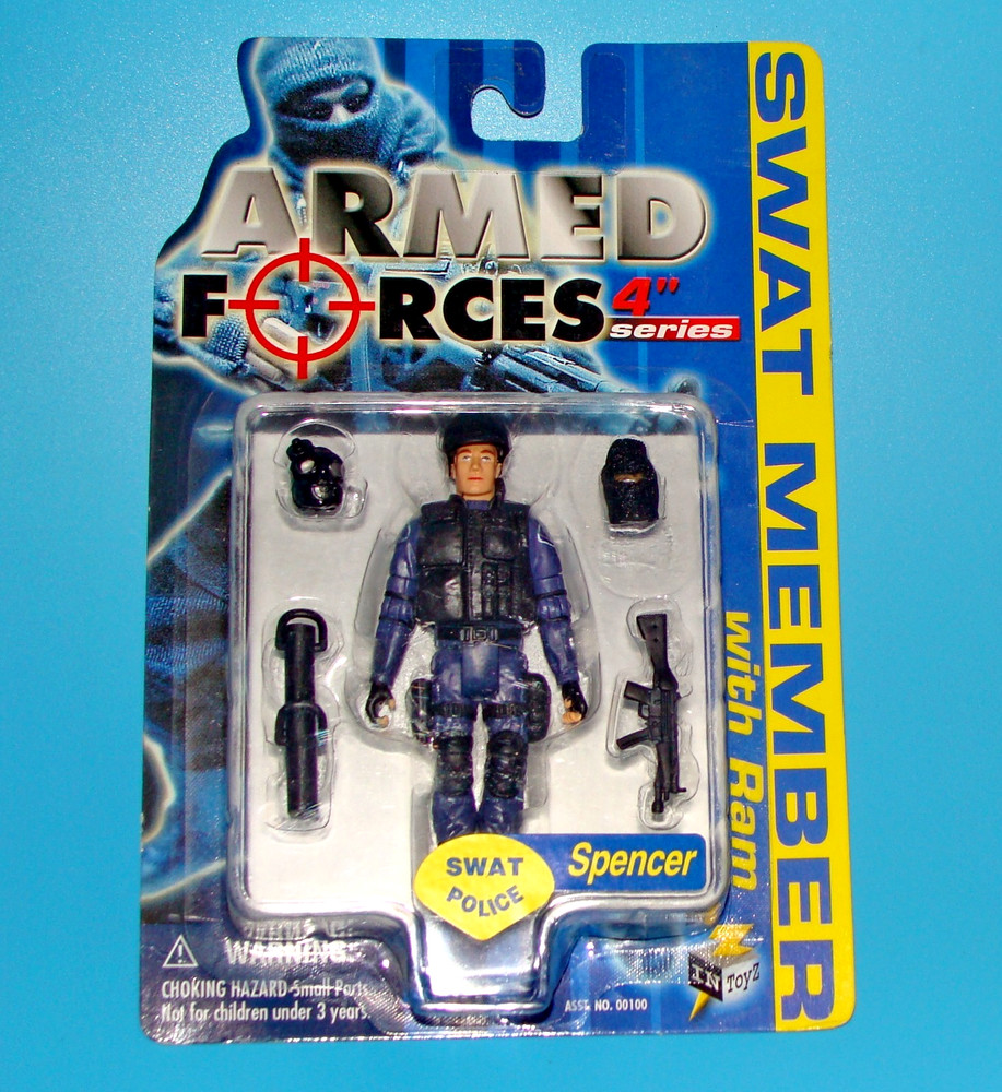 1:18 Intoyz SWAT Team Police Spencer Law Enforcement Action Figure & Door RAM