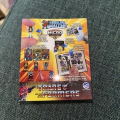 NEW World’s Smallest Micro Transformers Action Figure Arcee & full comic book