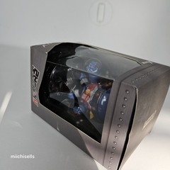 Robot Taekwon V SD Figure V Punch V Center X Dunking Donuts Exclusive Box Damage